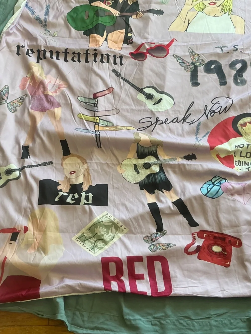 NWOT Taylor Swift Folklore Inspired Queen Duvet Cover & 2 Shams